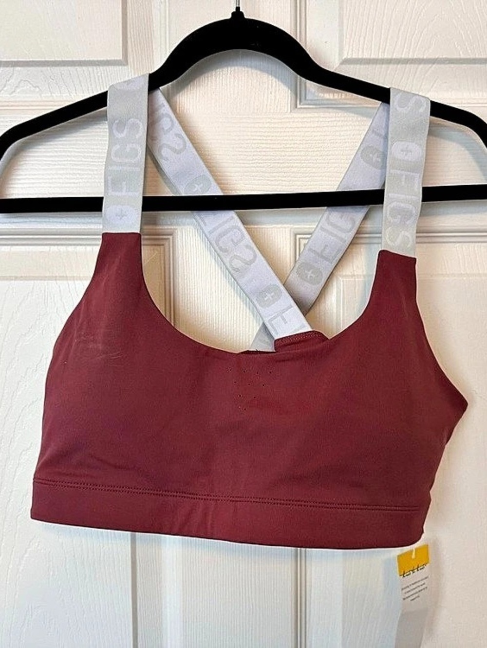 FIGS Performance Sports Bra in Burgundy Size XL